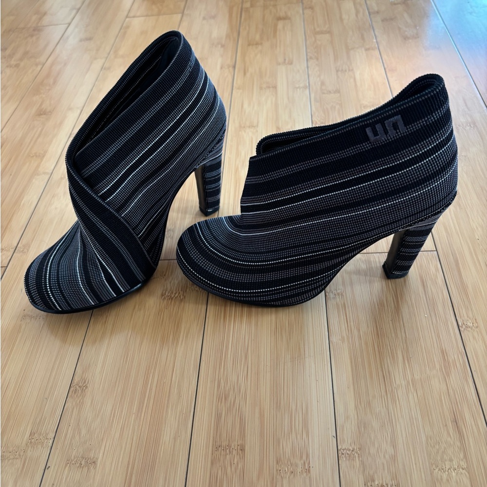 United Nude - Stylish Black and Gray Women's Heeled Shoes